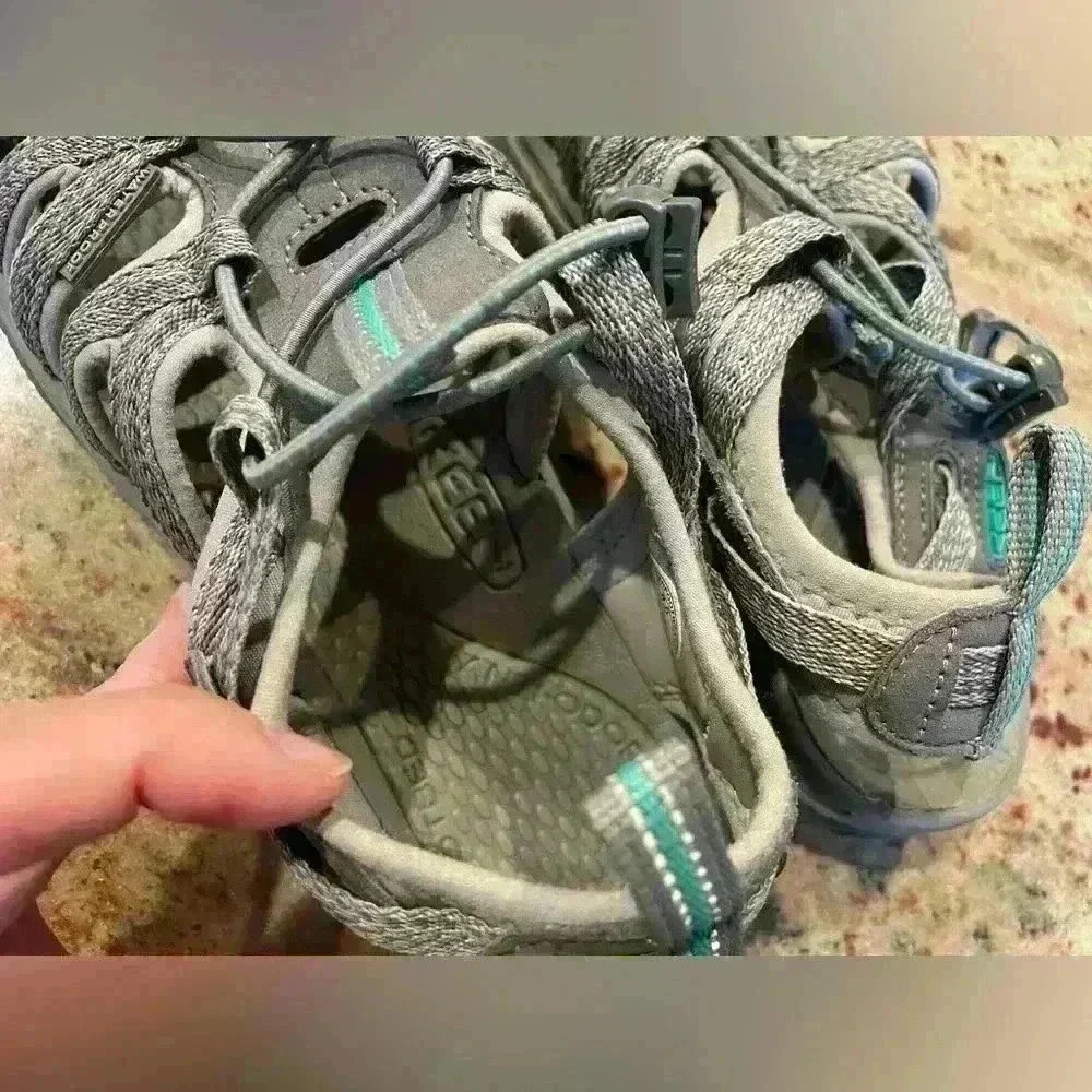 Keen Whisper Waterproof Sandals Shoes Womens Size 8.5 Gray Outdoor Sport Trail - Picture 11 of 14